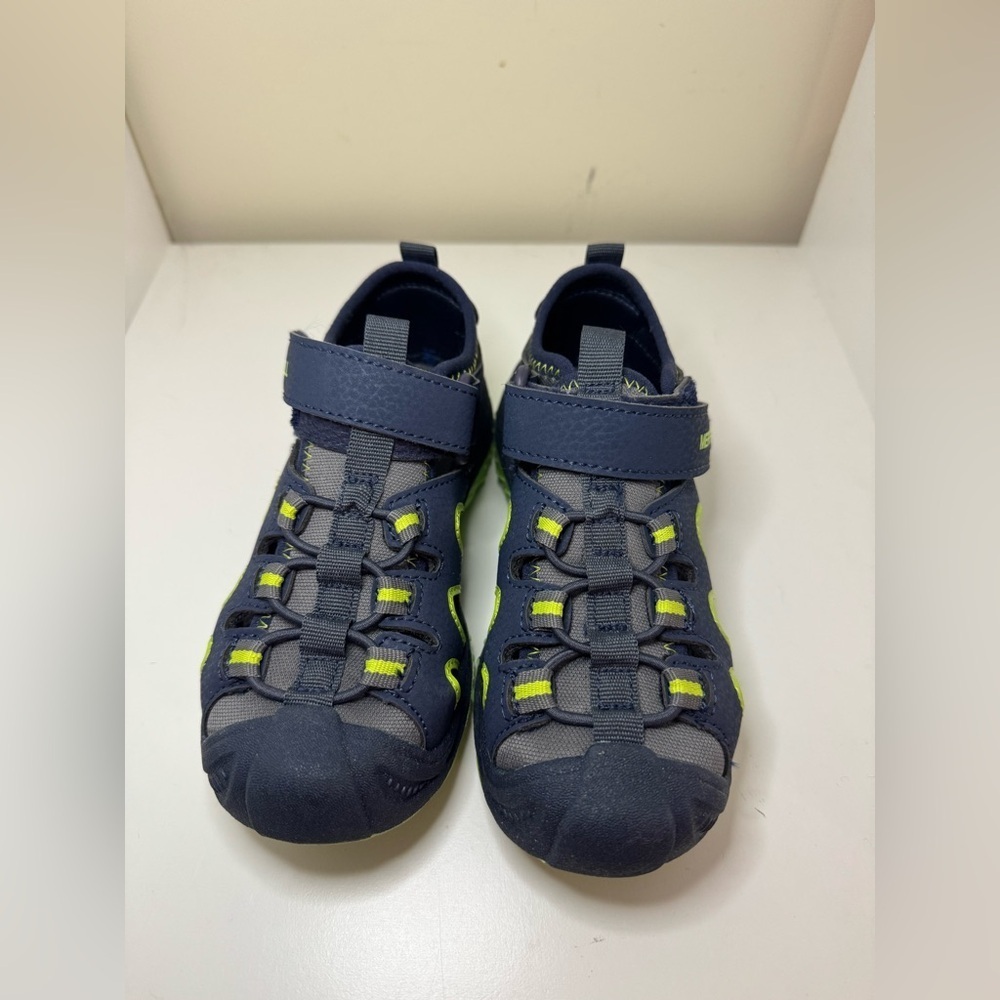 Merrell Sandals Kids Size 11 Navy and Lime Green